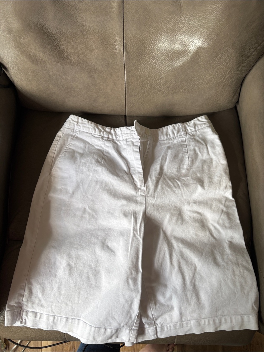 AppleSeeds Women's  Stretch Twill Bermuda Shorts - White